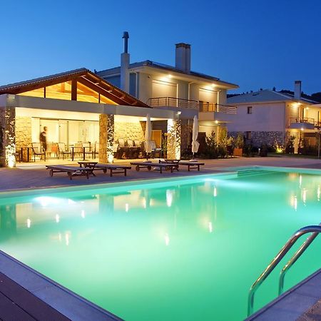 Cavos Fokidos Aparthotel Хилиаду Екстериор снимка