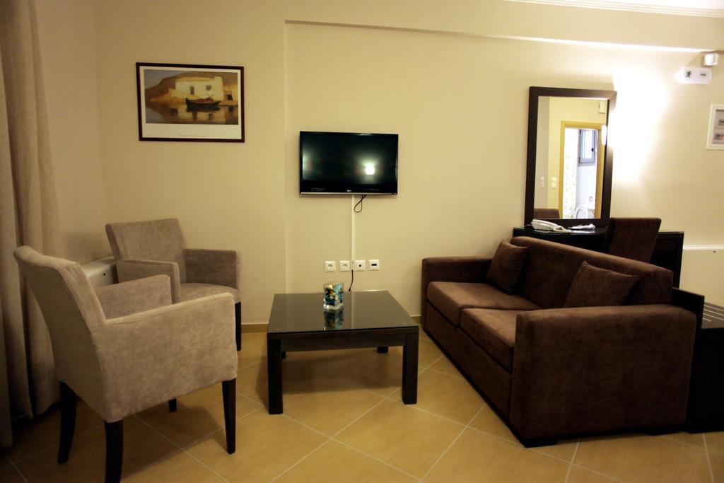 Cavos Fokidos Aparthotel Хилиаду Екстериор снимка